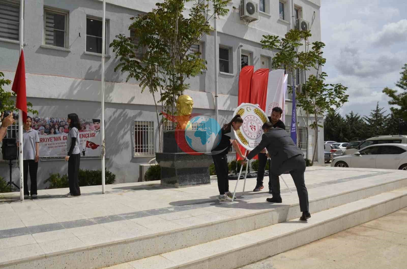 Besni'de Gençlik Haftası Coşkuyla Başladı
