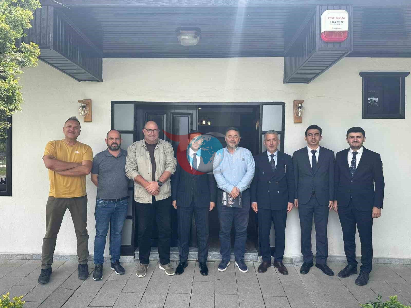 Düzce'de Ülkü Ocakları ve Gazeteciler Bir Araya Geldi