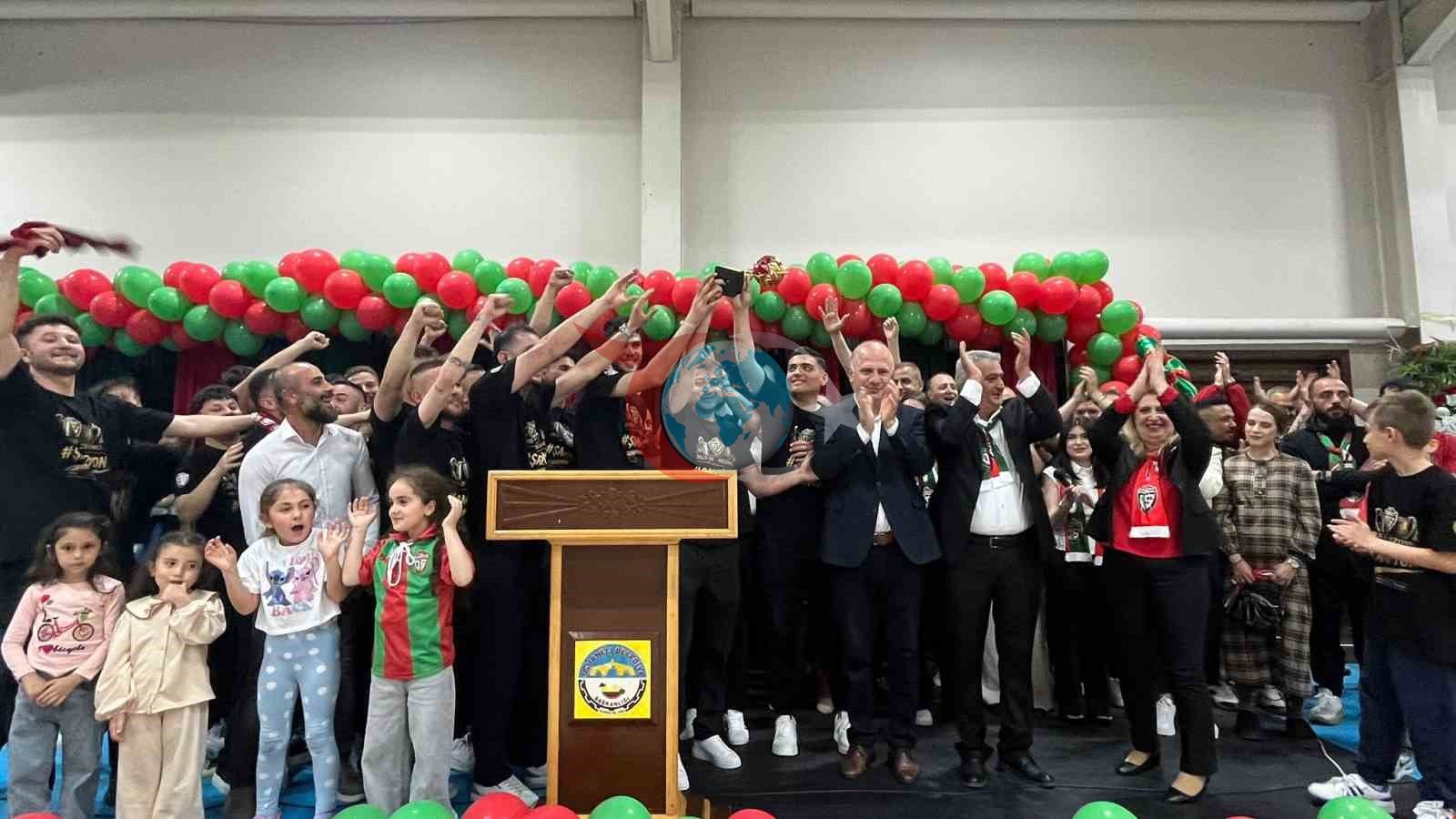 Osmanelispor'un Şampiyonluk Coşkusu BAL'a Yükseldi