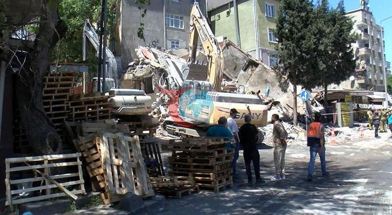 Күчүкчекмежеде коркунучтуу көз ирмемдер Бузулган имарат урап калды