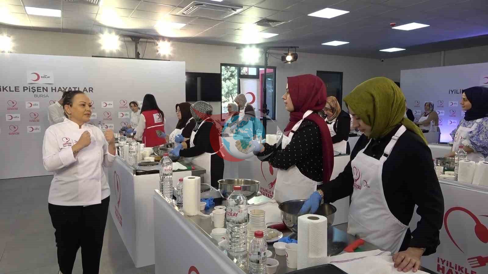 Türk Kızılay’ın 'İyilikle Pişen Hayatlar' Projesi Bursa'da Başladı