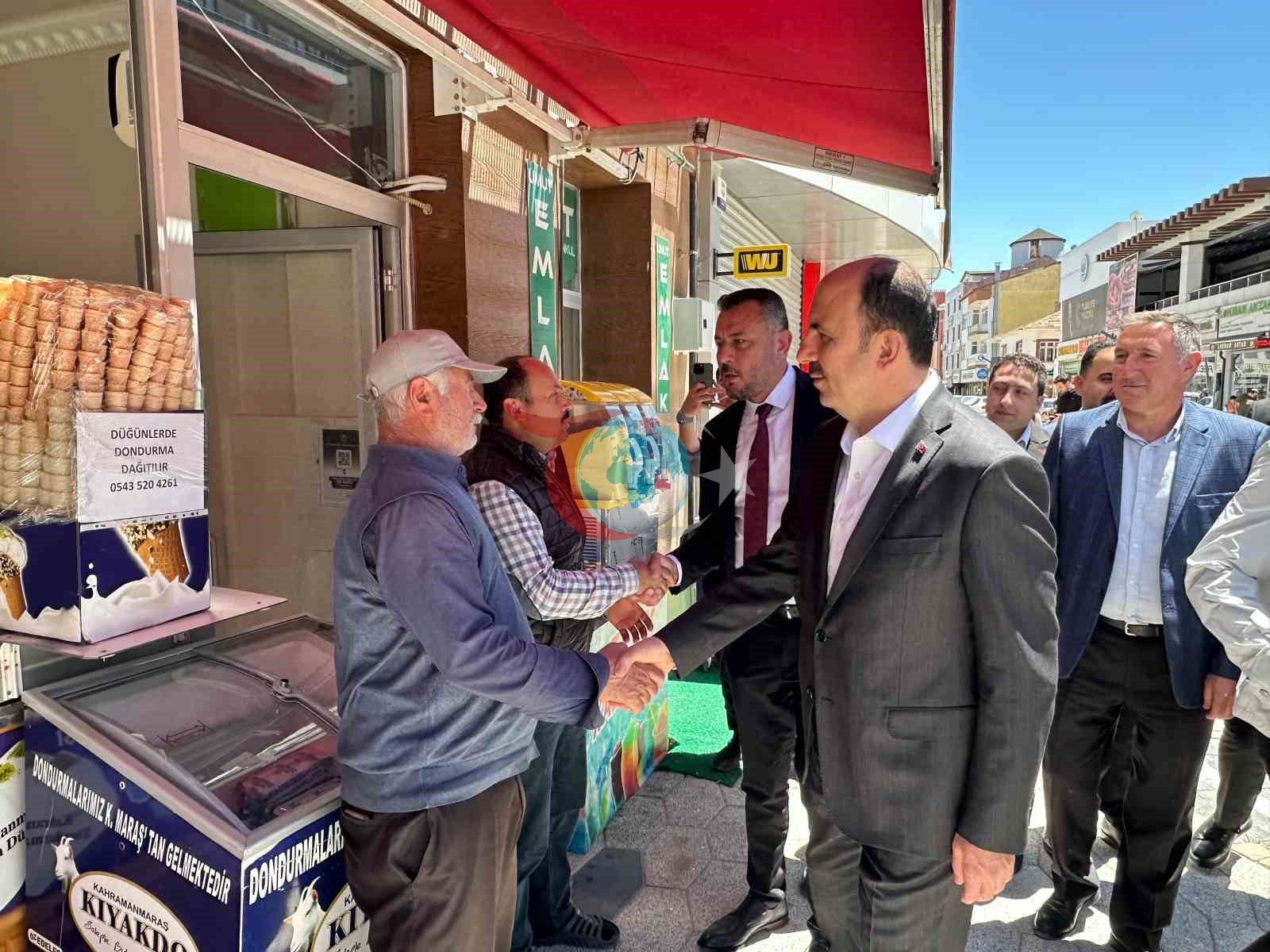 Bölgə başçısı Kuhanluluid və Kuhanluluid