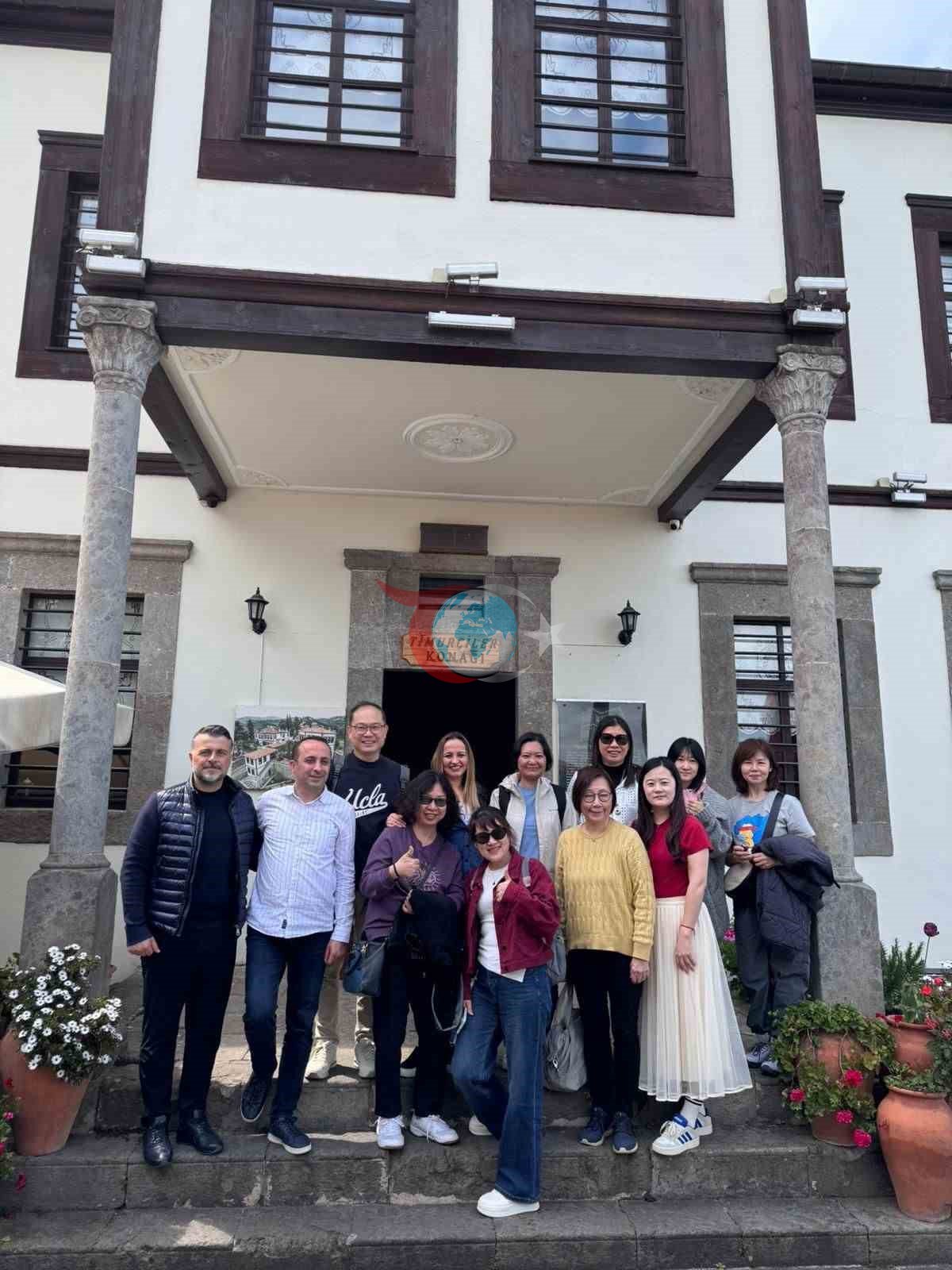 Trabzonun turizm potensialı Çin agentliklərinə təqdim olunur.
                        </div>

                        <!-- Tags -->
                                                    <div class=