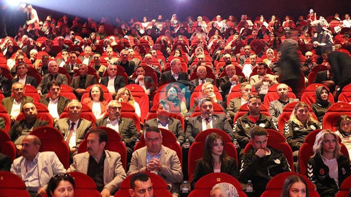 Kayseri'de 'Bir Adam Yaratmak' Filminin Görkemli Galası Yapıldı