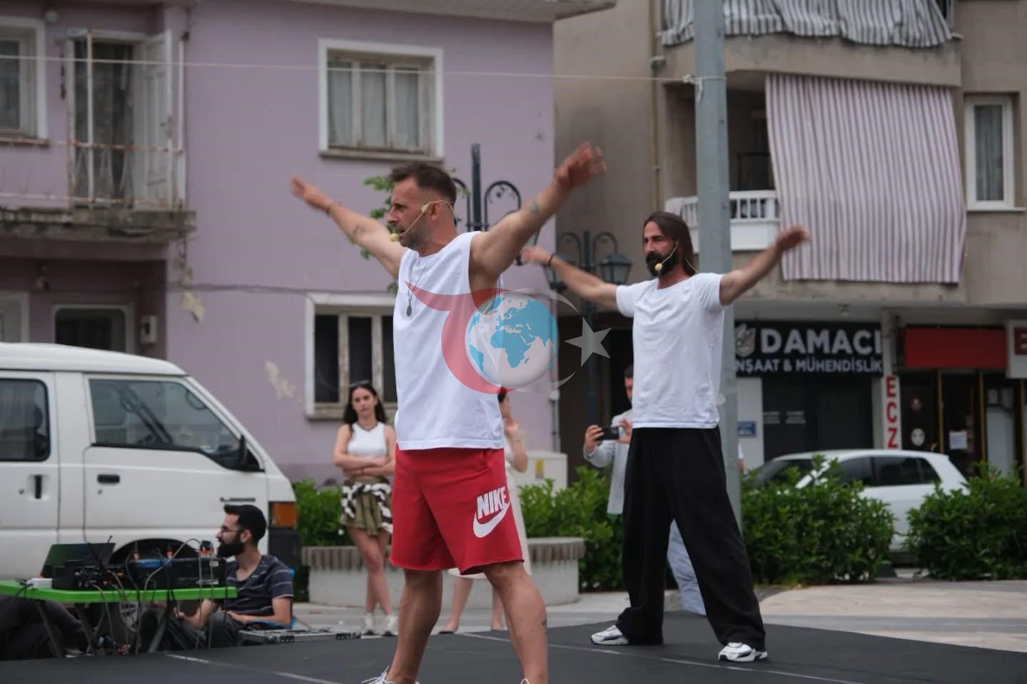 Sarıgöl'de Müzik ve Sporla Dolu Coşkulu Bir Gece