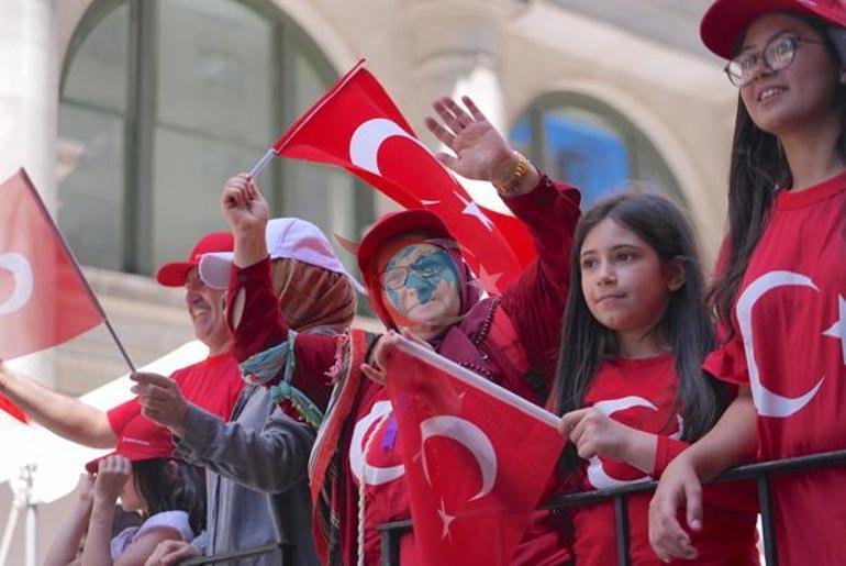 New York’ta 43. Türk Günü Yürüyüşü coşkuyla kutlandı