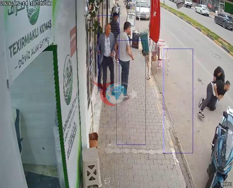 Hatayda valyutadəyişmə məntəqəsində ölümlə üz-üzə gəldi. Güllələrdən saniyələr içində qaçış kamerada
