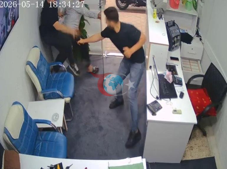 Hatayda valyutadəyişmə məntəqəsində ölümlə üz-üzə gəldi. Güllələrdən saniyələr içində qaçış kamerada