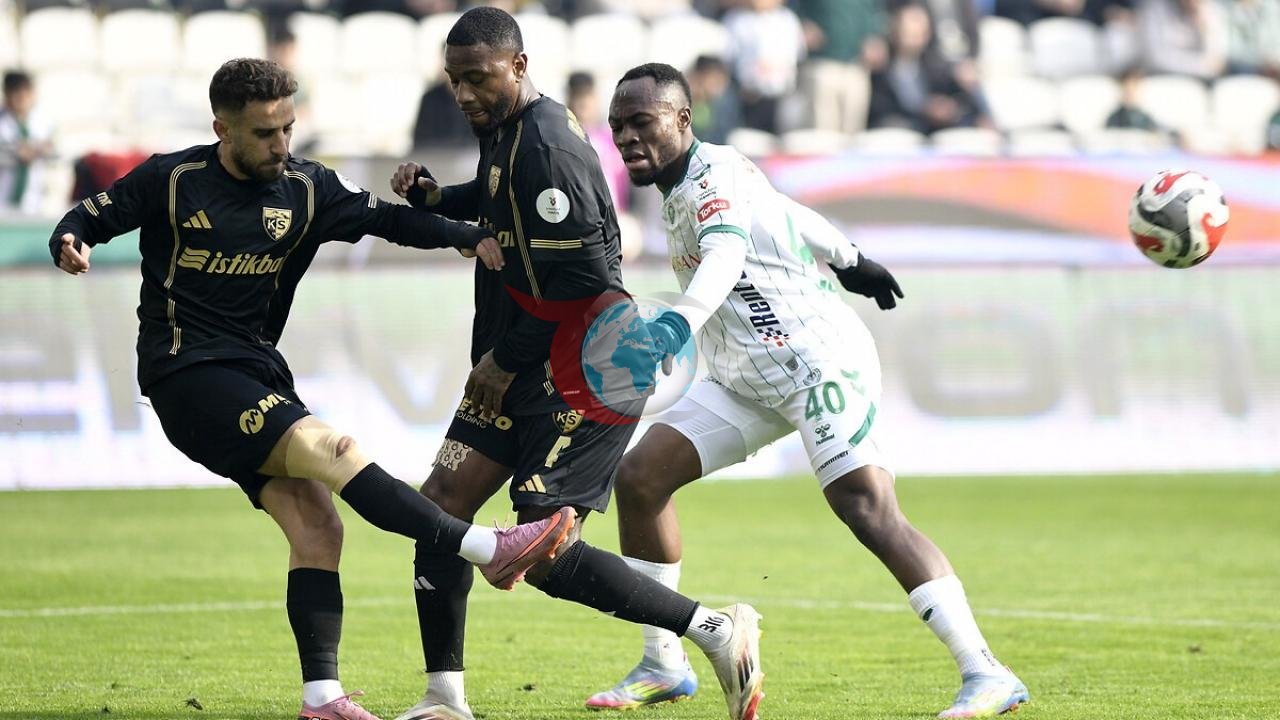 Kayserispor ve Konyaspor Süper Lig'de Karşılaşıyor