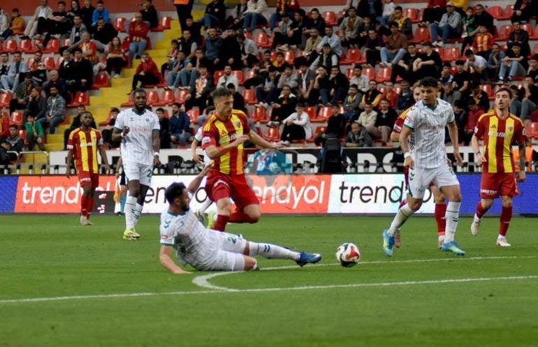 Zecorner Kayserispor- TÜMOSAN Konyaspor: 2-1