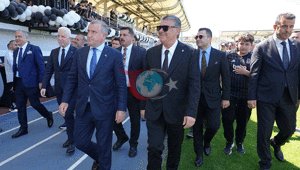 Osman Aşkın Bak: Beşiktaş’ın Türk sporuna çok kıymetli hizmetleri var