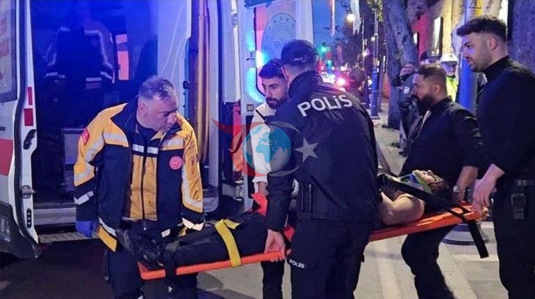 Beşiktaşda səhər saatlarında qəza, iki avtomobil baş-başa toqquşub: Yaralılar var