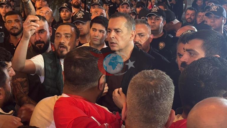 Antalyaspor küme düştü, taraftarlar başkana tepki gösterdi