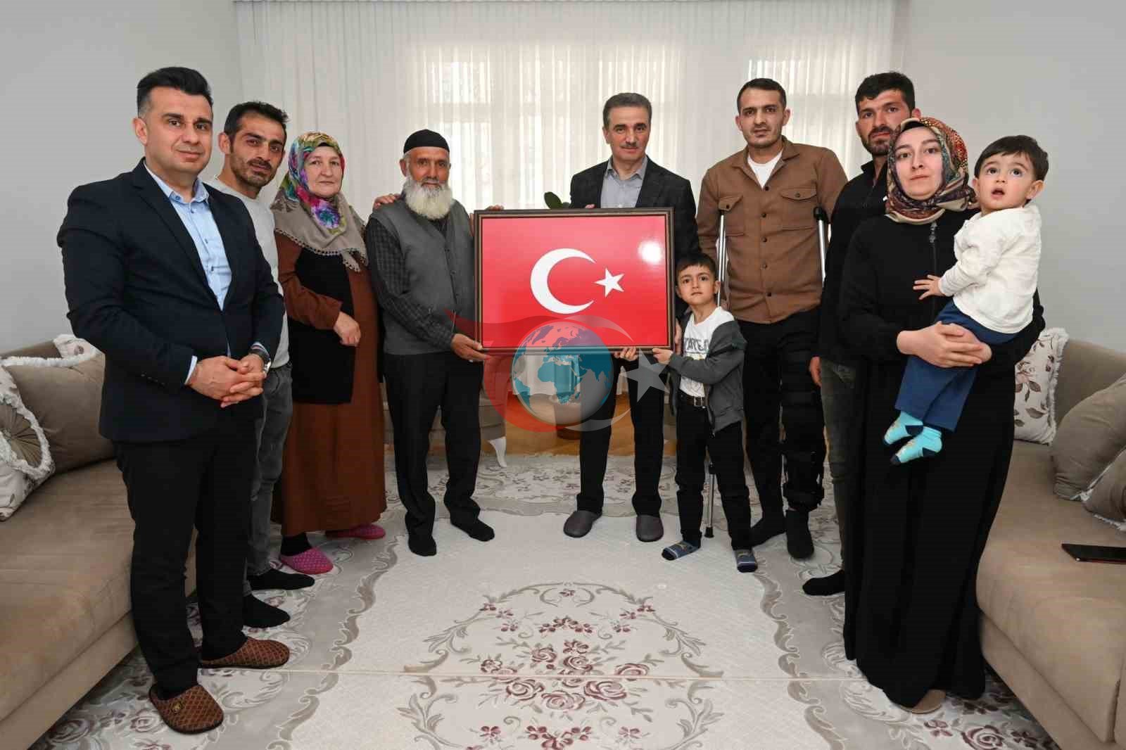 Erzurum Valisi Baruş’tan Şehit Aileleri ve Büyüklerimize Anlamlı Ziyaret