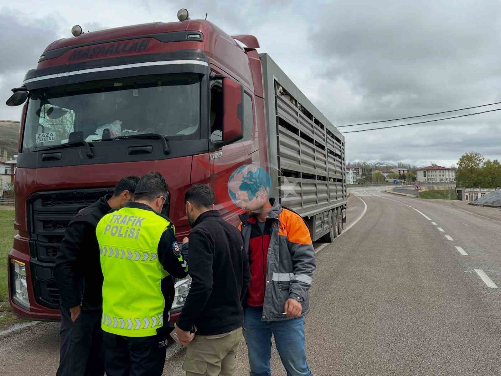 Aydıntepe'de Kurban Bayramı Öncesi Yoğun Yol Denetimleri