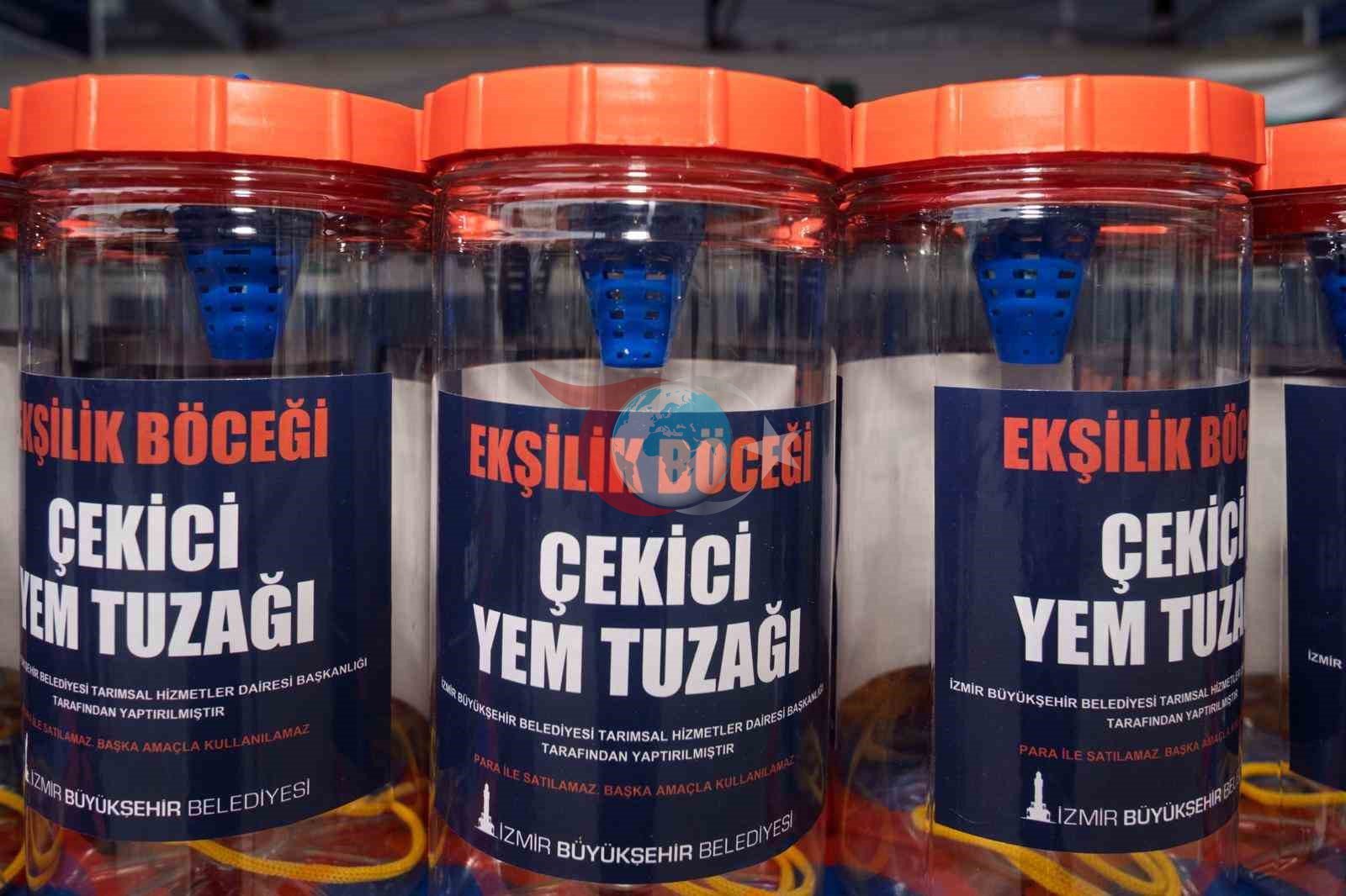 Tireli incir üreticisine ekşilik böceğine karşı tuzak dağıtıldı