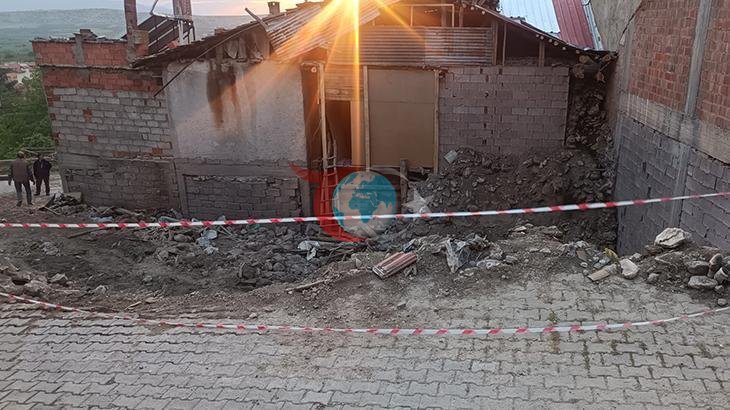 Yaka Köyü'nde Yılların Sırrı: Tarihi El Bombası Bulundu