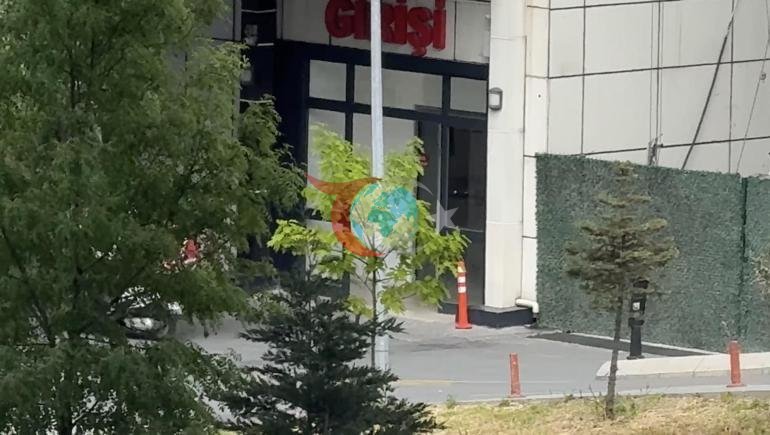 Bıçaklanıp hastaneye kaldırıldı Saatler sonra 10’uncu kattan düşerek öldü