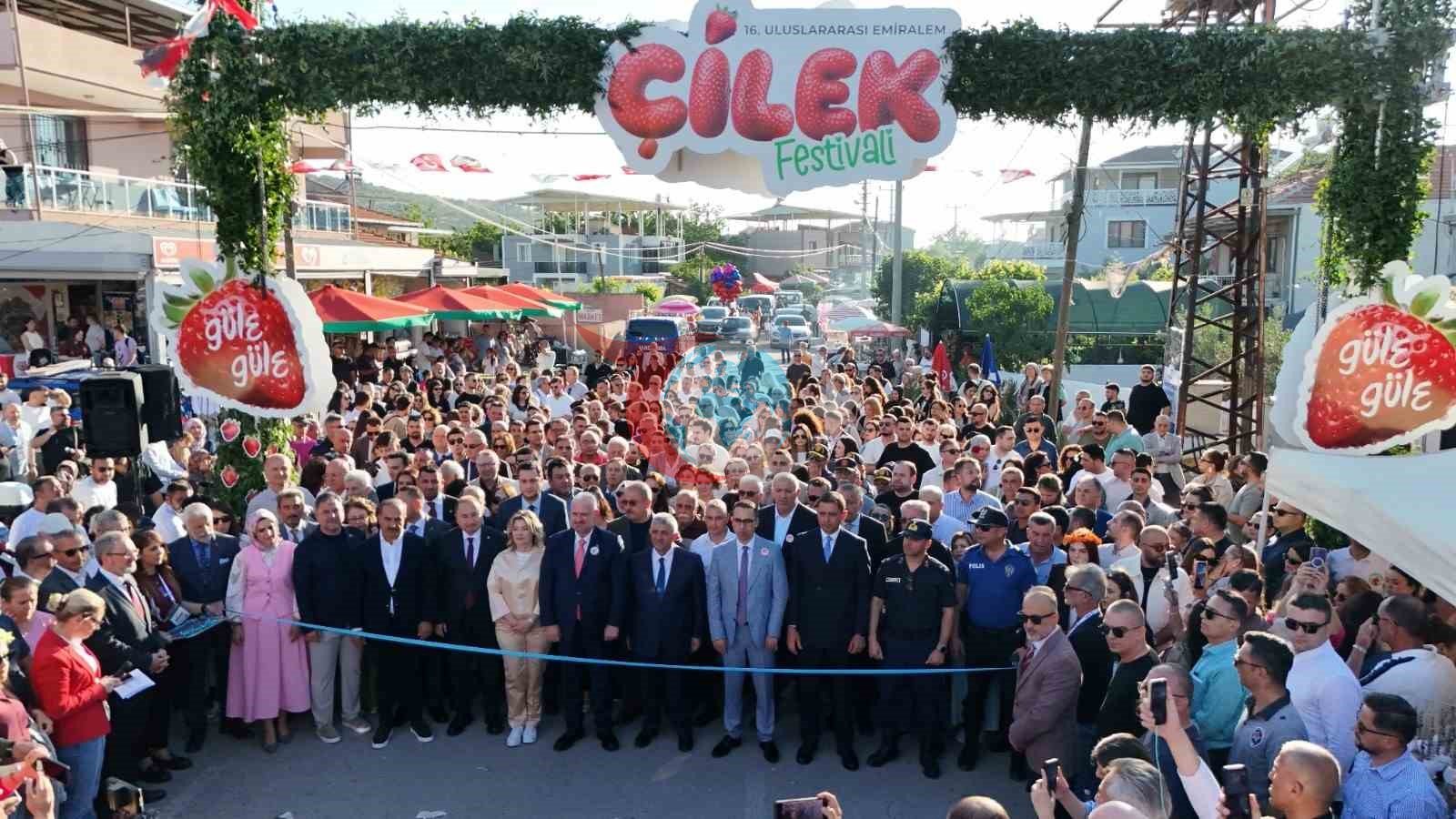 Emiralem Çilek Festivali: Rekor Katılım ve Uluslararası Başarı