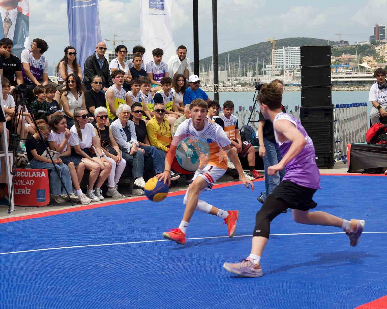 Kuşadası'nda Gençlik Coşkusuyla Başlayan Basketbol Turnuvası