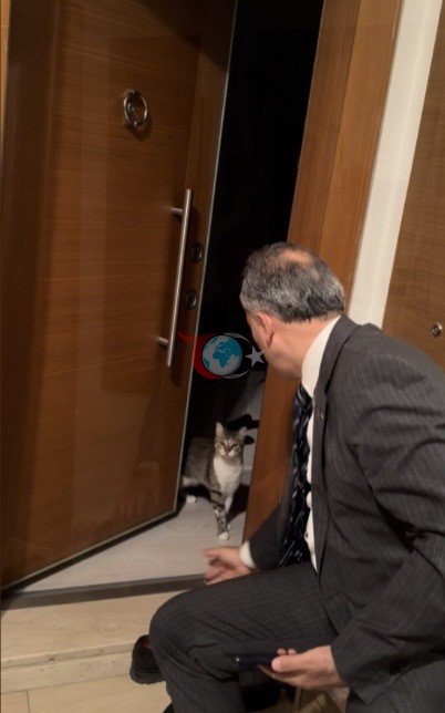 Evin anahtarı arabada kaldı, kapıyı &rsquo;Fred&rsquo; açtı