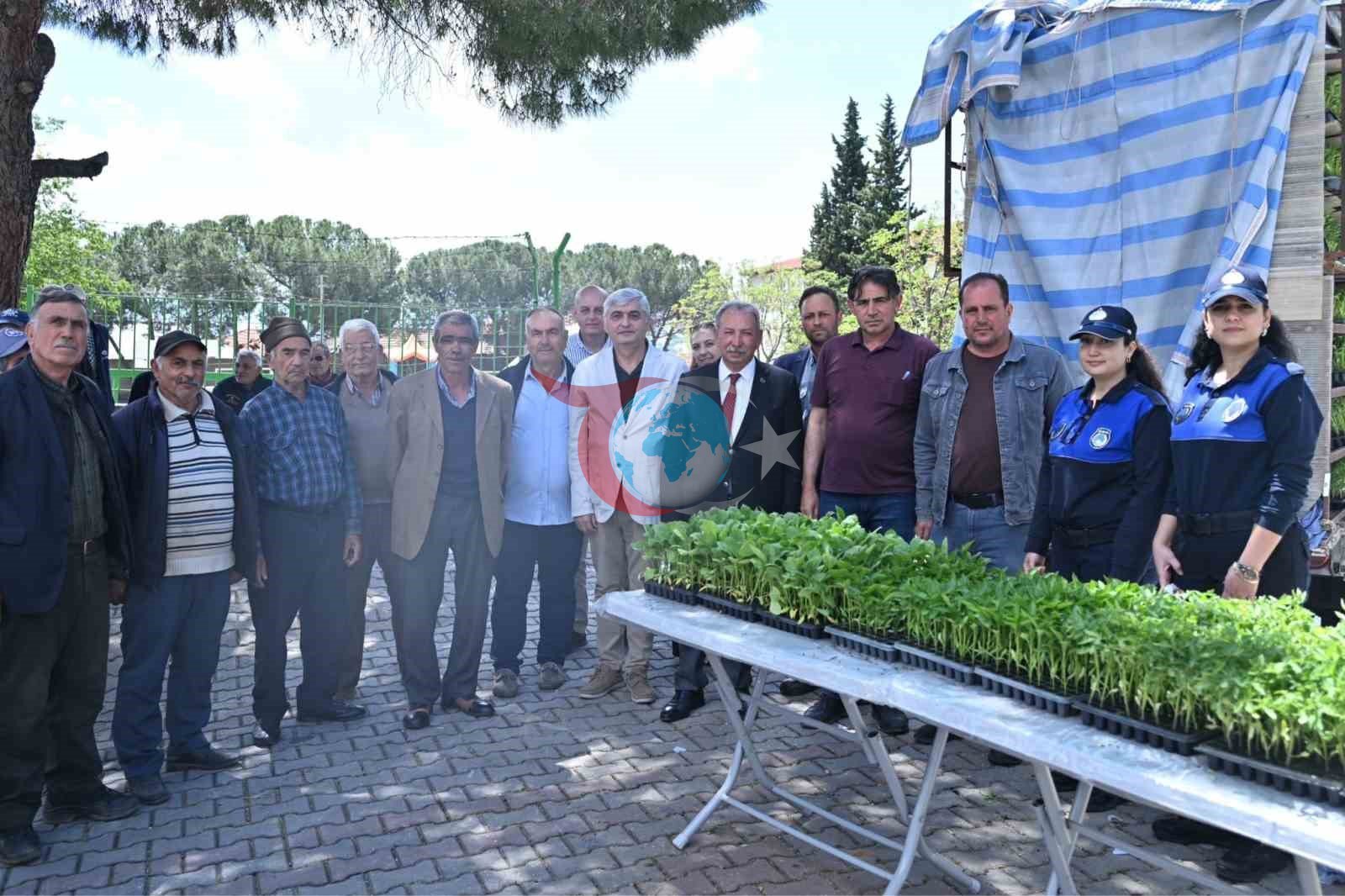 Manisada 34 Min Tərəvəz Fidanı İstehsalçılarla Görüşdü