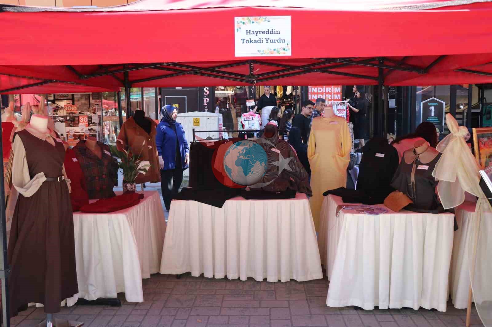 Bolu'da Kız Öğrencilerin El Emekleri Büyük İlgi Gördü