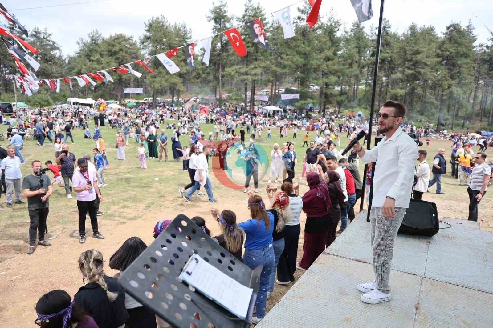 Söke'de Karadeniz Coşkusu: Yayla Şenliği Renkli Görüntülere Sahne Oldu