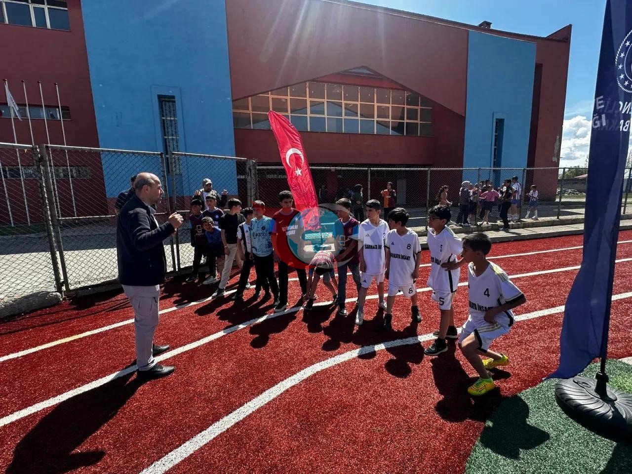 Patnos'ta 19 Mayıs Coşkusu Atletizm Yarışlarıyla Zirveye Çıktı
