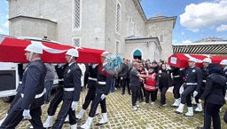 Çorluda qarşıdurma! Yan yana getdilər arvadının çiyin-çiyinə yıxıldılar!