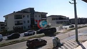 Çorlu’da korkutan kaza Otomobil takla attı: 2si çocuk, 5 yaralı