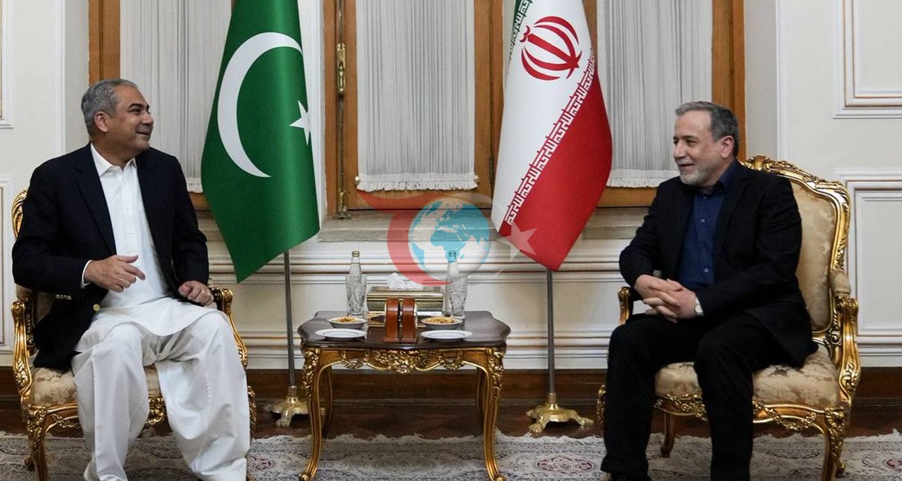Pakistan ve İran Arasında Diplomatik Görüşmeler: Naqvi ve Arakçi Buluştu