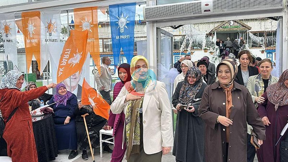 AK Parti'li Ercan Kütahya'da Kadınlarla Buluştu