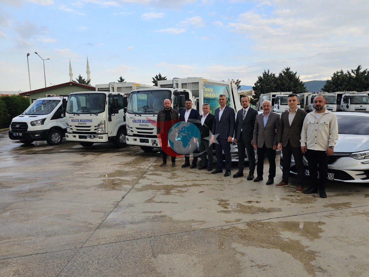 Gölcük Belediyesi Araç Filosunu 5 Yeni Araçla Güçlendirdi