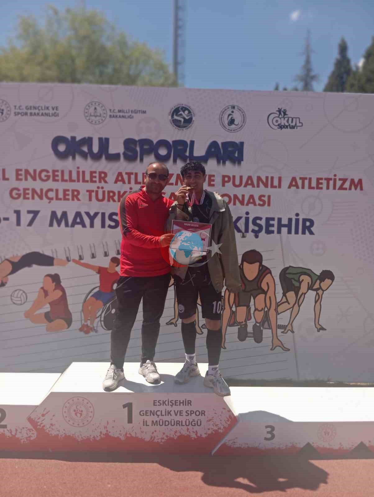 Özalp'li Genç Sporcu Ferhat Çıkar Türkiye Birincisi Oldu