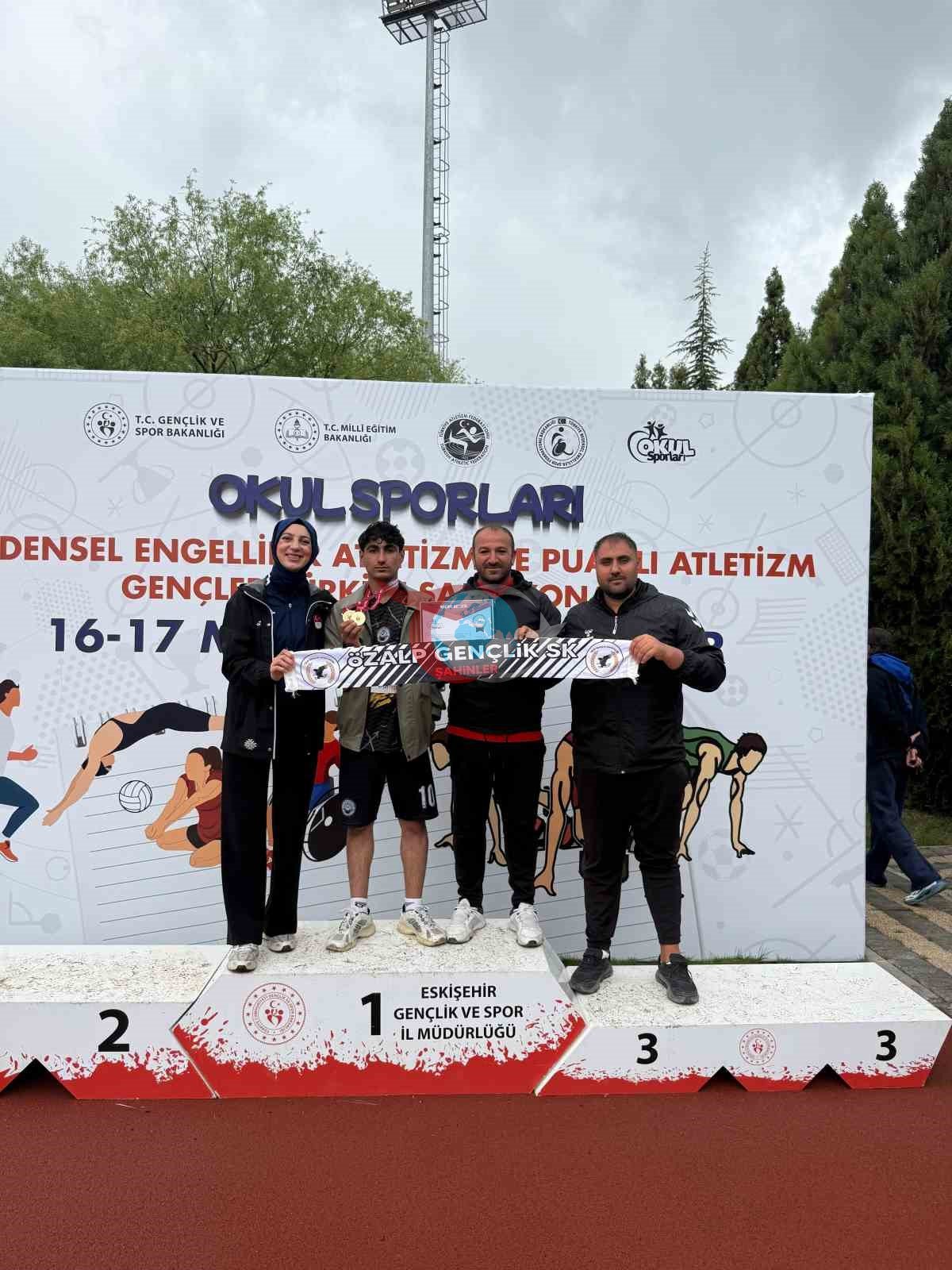Özalplı Ferhat Mısır Türkiyədə birinci oldu