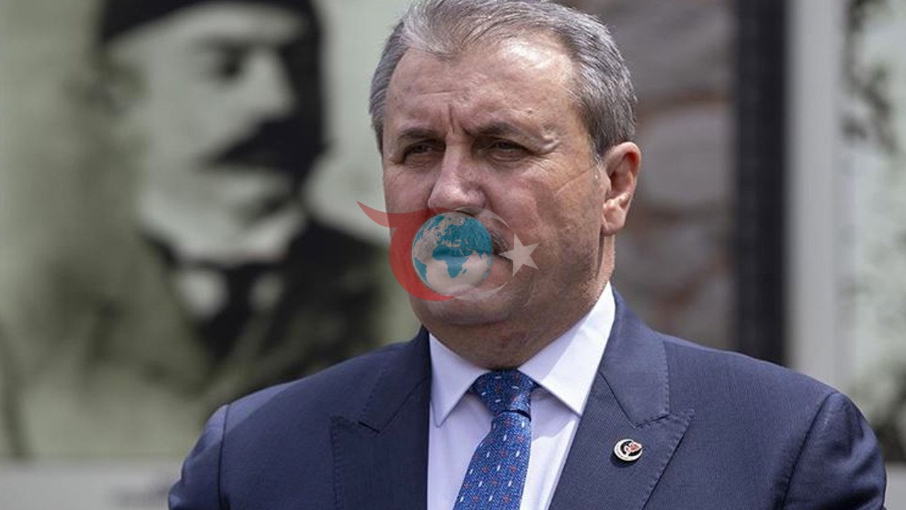 Mustafa Desticidən gəncləri qorumağa çağırış