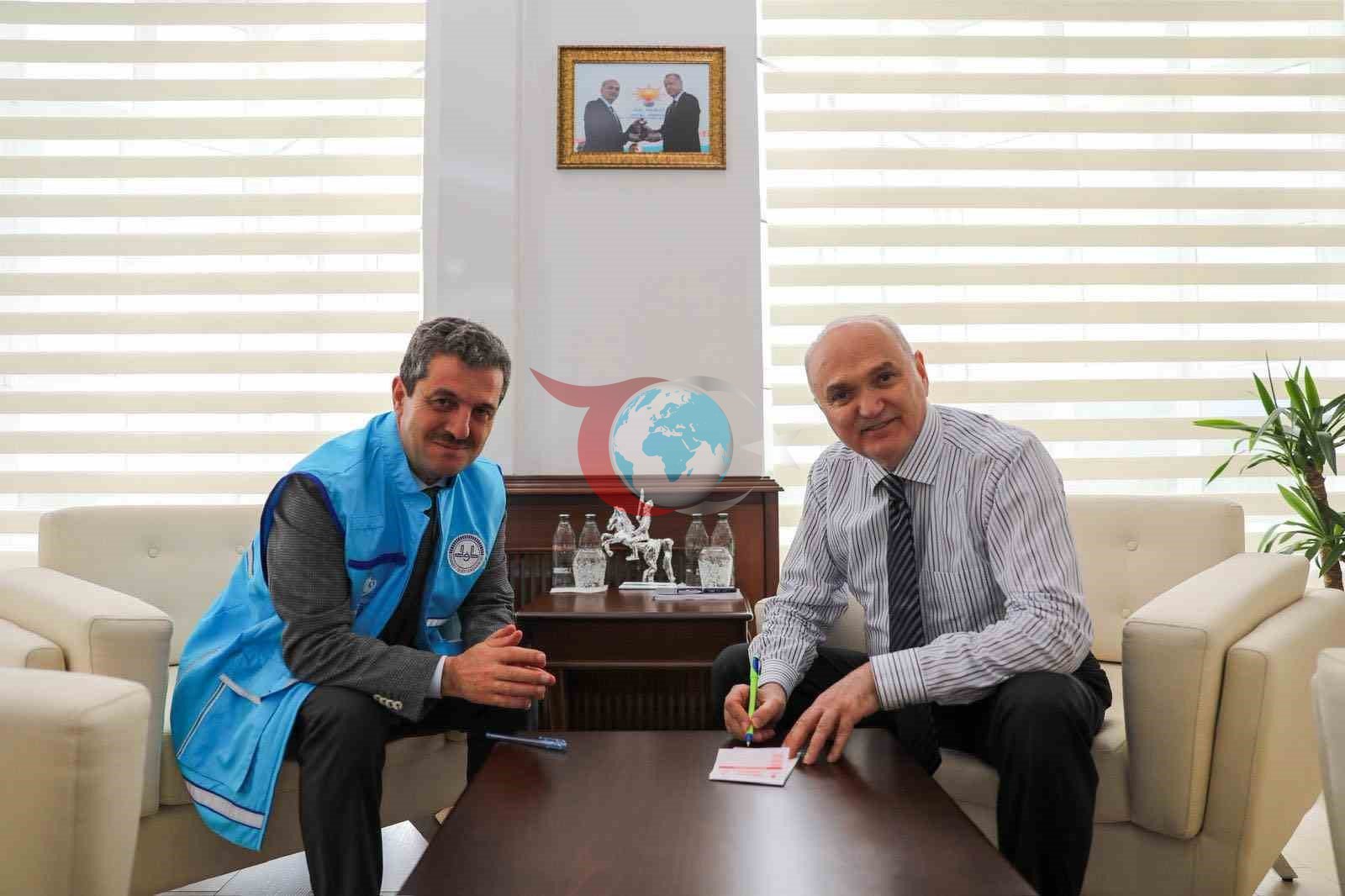 Başkan Özlü'den Anlamlı Kurban Bağışı