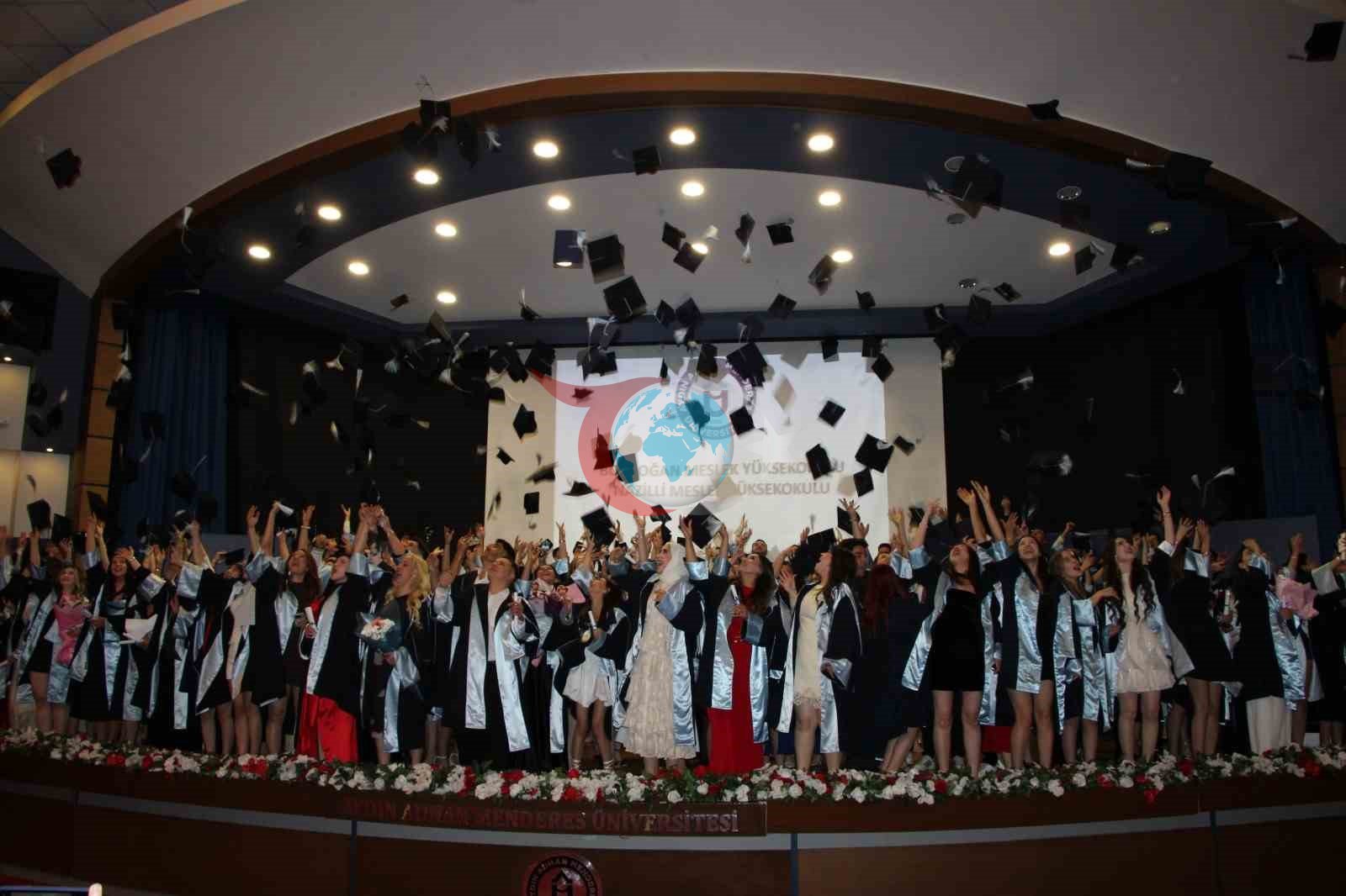Bozdoฤan MYO ve Nazilli MYO 2026 mezunlarฤฑnฤฑ uฤurladฤฑ