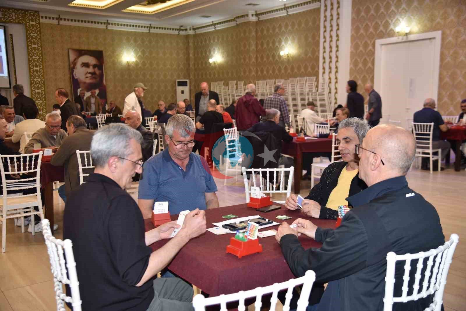 Atakum&rsquo;da briç turnuvası düzenlendi