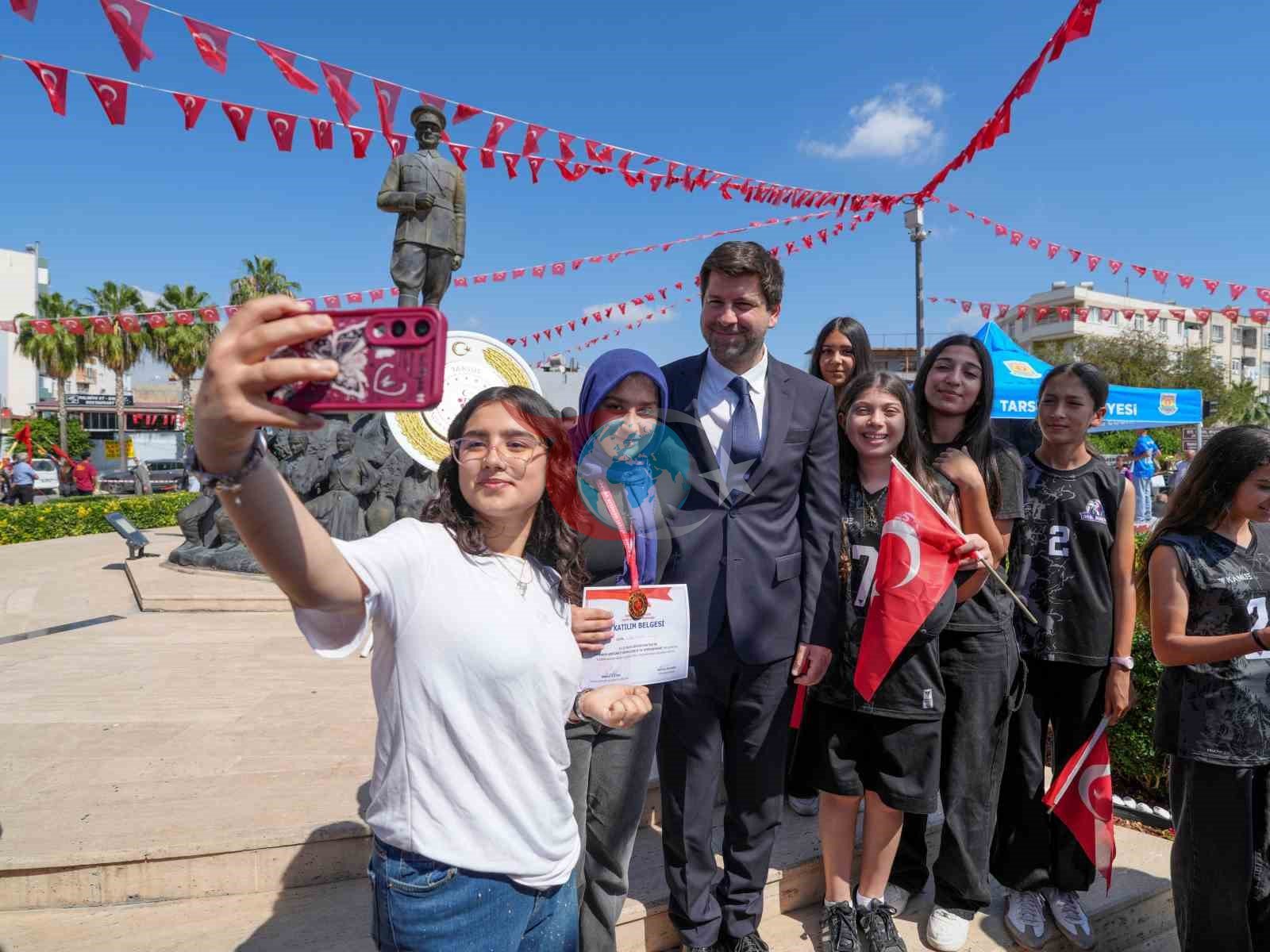 19 May gəncləri böyük həvəslə qarşıladılar