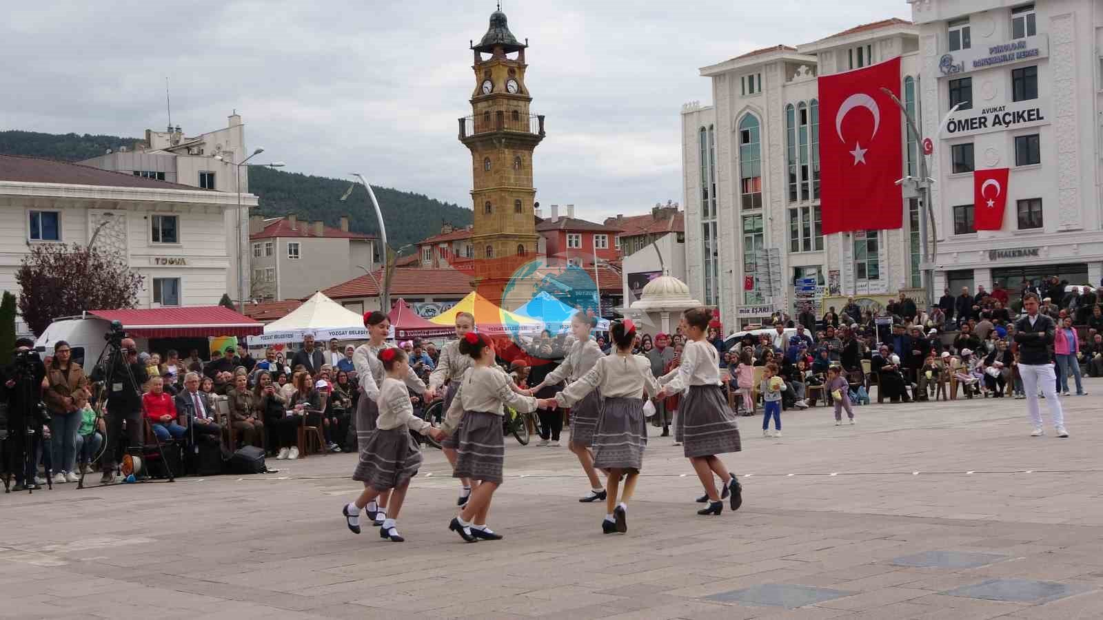 Yozgat Halk Dansları Şenliği Coşkuyla Kutlandı
