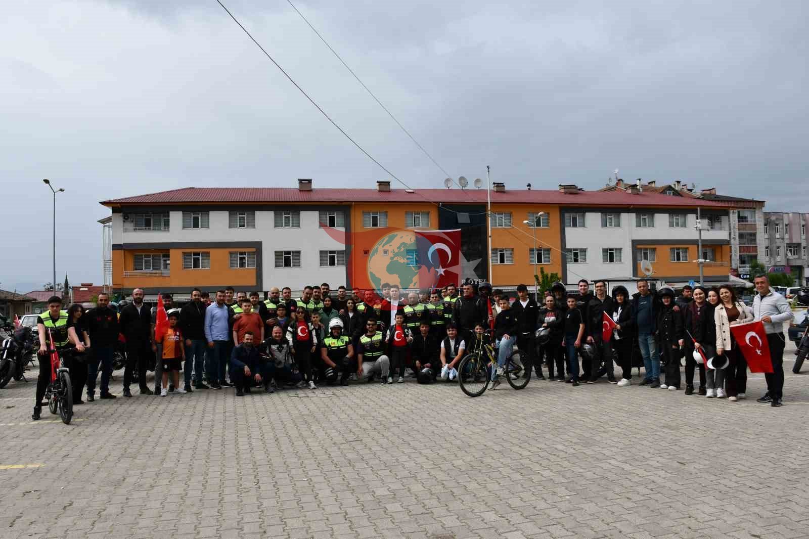 Vezirköprü'de Coşkulu Motosiklet Korteji Düzenlendi