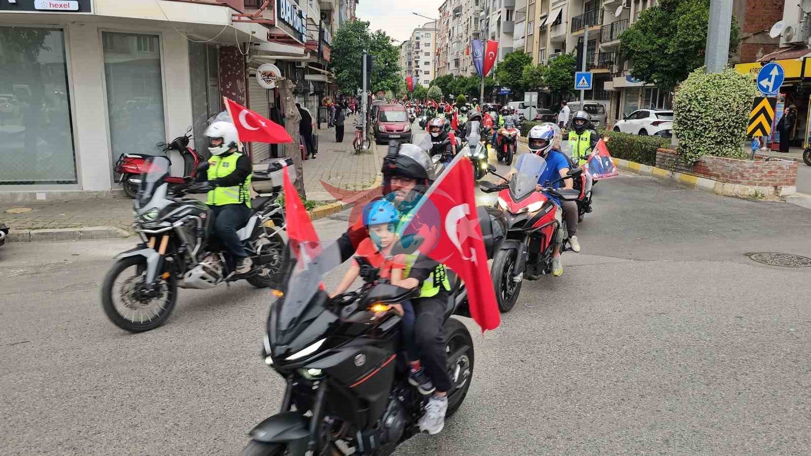 Nazilli'de Coşkulu Gençlik Bayramı: İki Teker Üzerinde Kutlama
