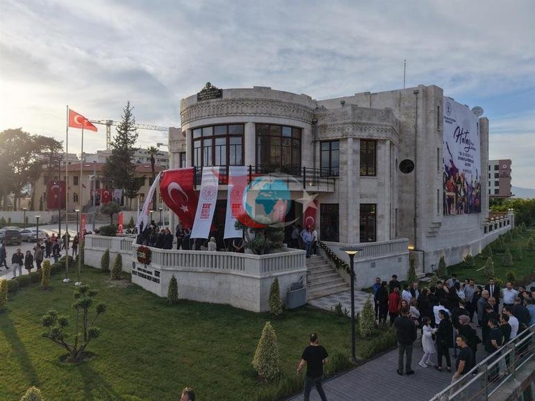 Tarihi Hatay Devleti Meclis Binası, tiyatro sahnesi olarak hizmete açıldı