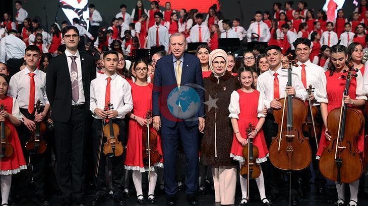 Prezident Erdog'an, Beshtepeda bolalar orkestri konsertiga tashrif buyurdi