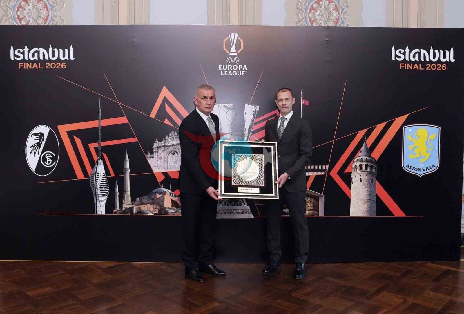 İstanbul'da UEFA Avrupa Ligi Finali İçin Görkemli Gala
