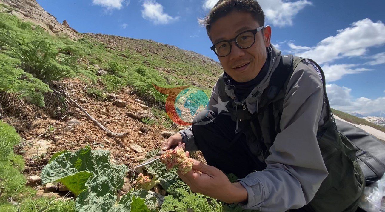 Japon Gezginin Hakkari Yüksekova'daki Doğa Keşfi