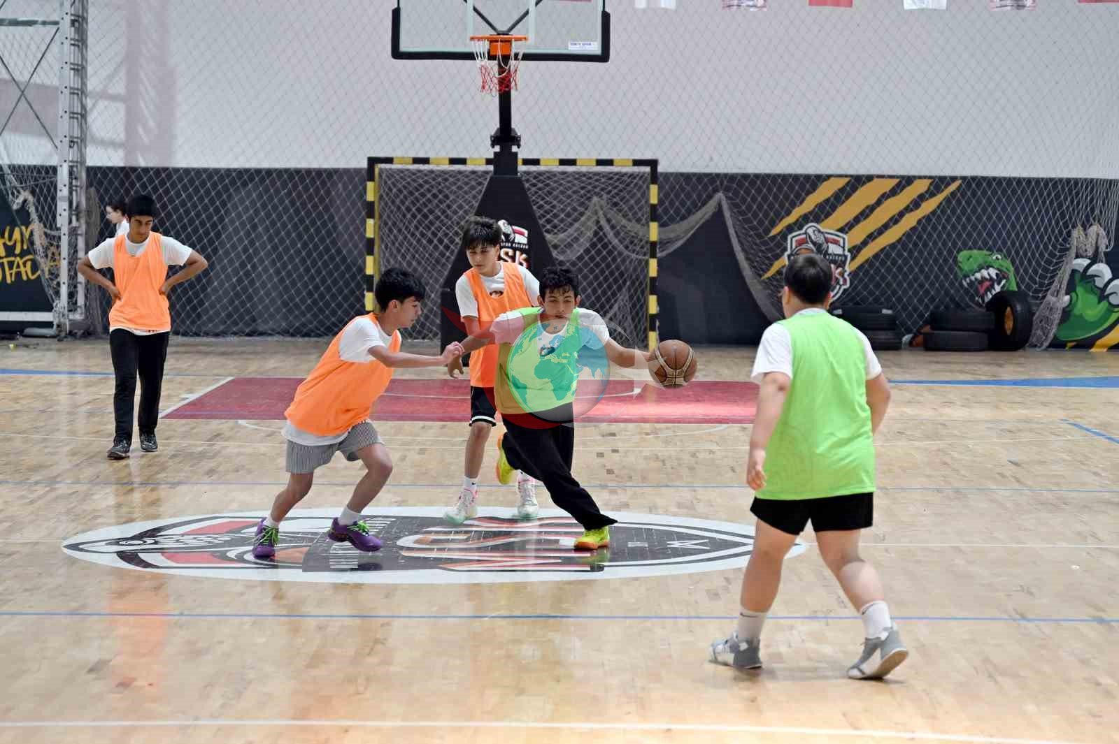 Mersin'de 19 Mayıs Coşkusu Sporla Zirveye Çıktı
