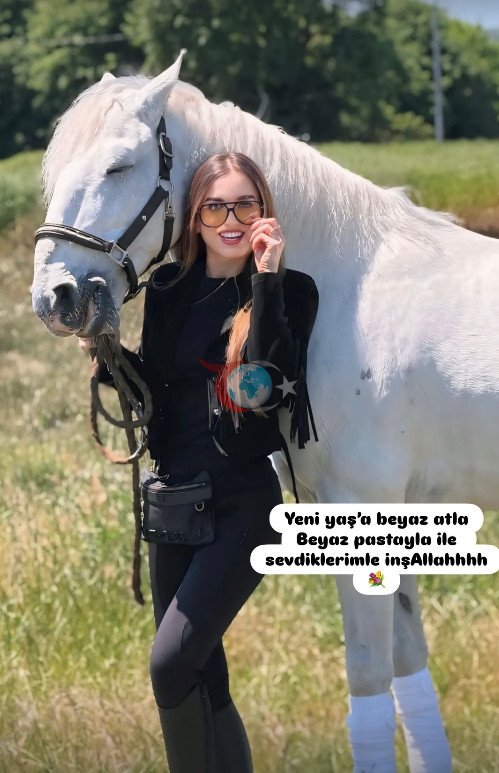 Ferhan Tülmen'in yeni yaş neşesi - Resim : 2